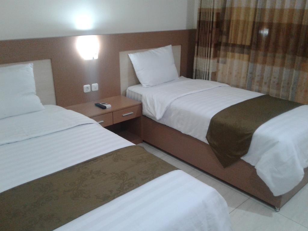 Morse Guest House Malang Exterior foto